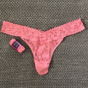 🌸PLUS ROLLED THONG🌸